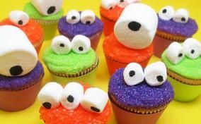 cool-halloween-cupcakes-monsters.jpg