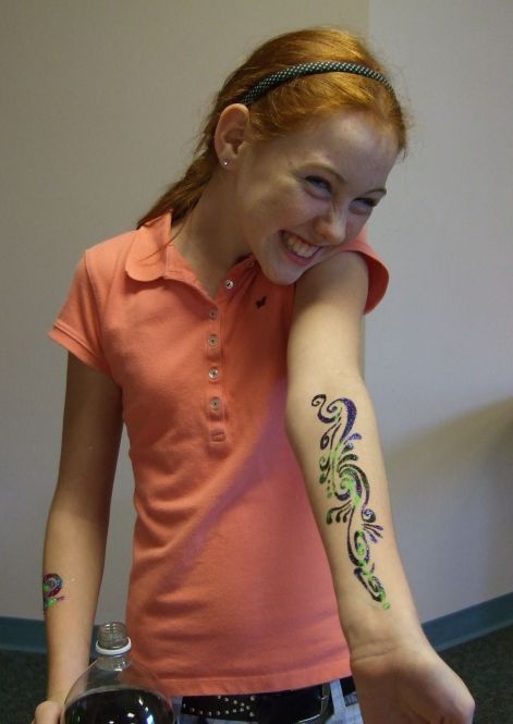 erins-glitter-tattoo.jpg